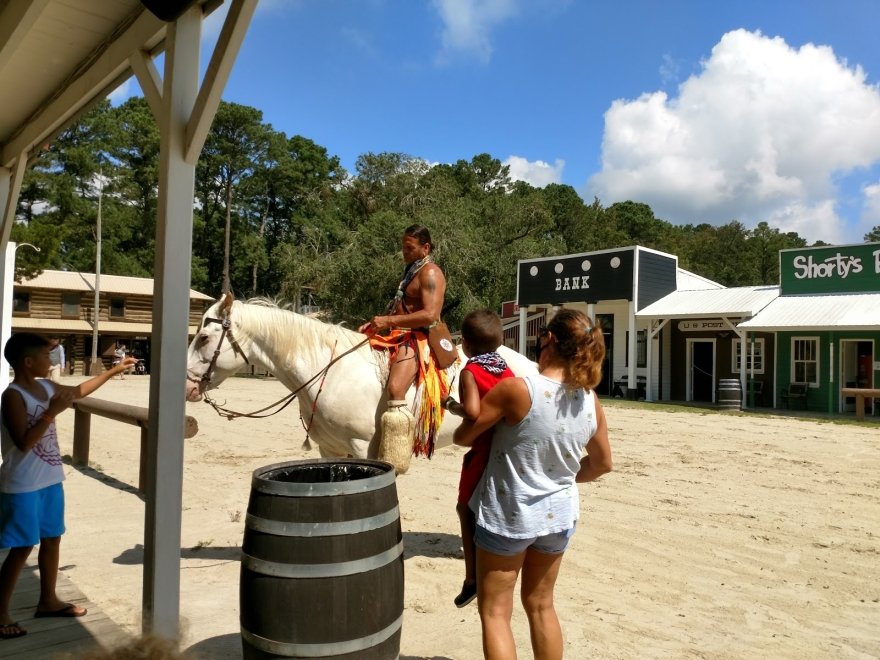 Sun Outdoors Frontier Town Water Park