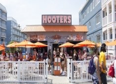 Hooters