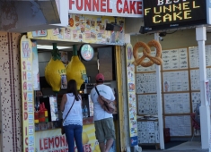 Love's Lemonade & Funnel Cake
